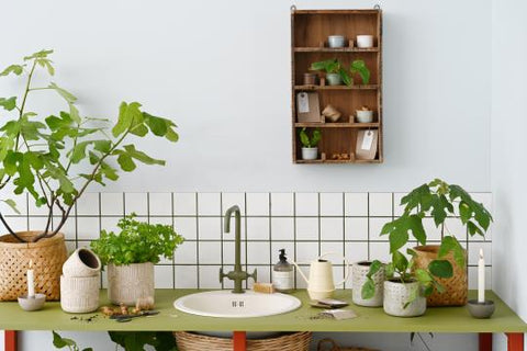 Ib Laursen Wandregal mit 4 Ablagen mit Fachteilern - Weingärtners Genusshandwerk