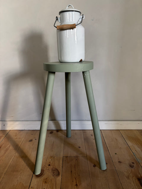 Alter Schemel/Hocker - Weingärtners Genusshandwerk