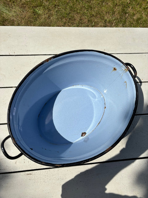 Alte Emaille Wanne Babyblau - Weingärtners Genusshandwerk