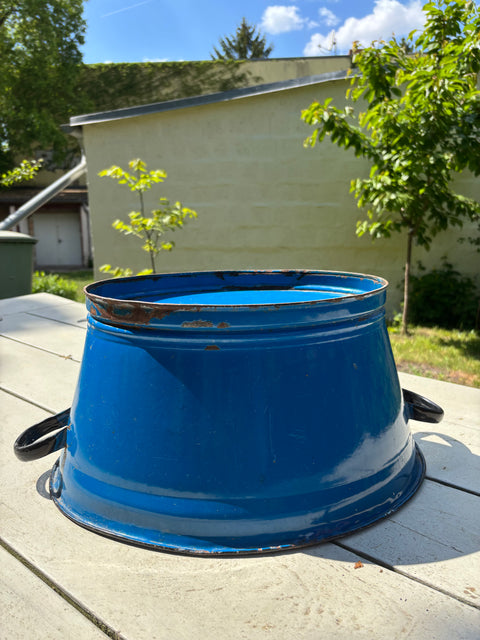 Alte Emaille Wanne Meeresblau - Weingärtners Genusshandwerk