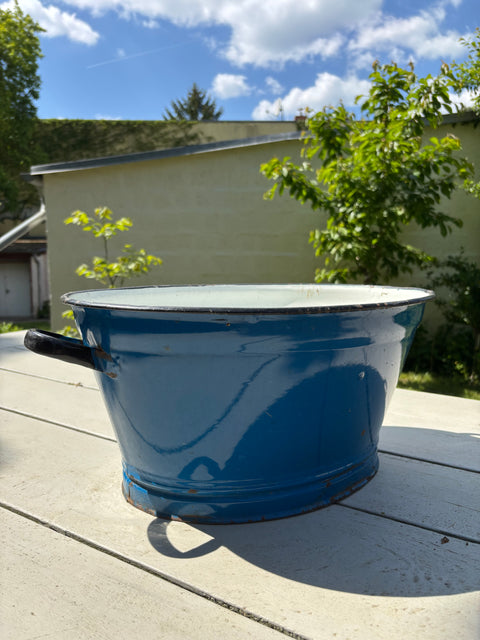 Alte Emaille Wanne Meeresblau - Weingärtners Genusshandwerk
