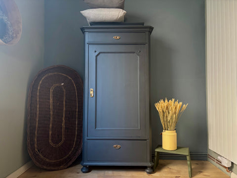 Hochschrank | Graphite - Weingärtners Genusshandwerk