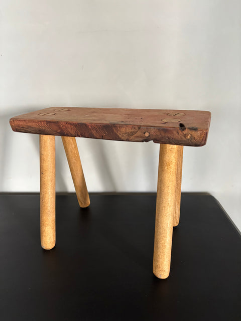 Alter Hocker - Weingärtners Genusshandwerk