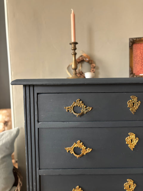 Dänische Kommode | Kreidefarbe Ink (dunkelblau) - Weingärtners Genusshandwerk