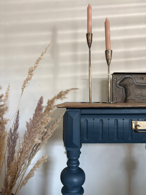 Dänischer Beistelltisch | Ink - Weingärtners Genusshandwerk