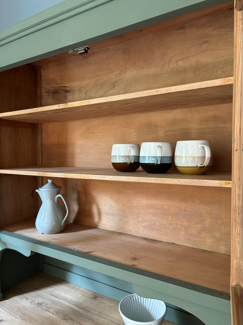 Dänisches Küchenbuffet | Kreidefarbe Camouflage - Weingärtners Genusshandwerk