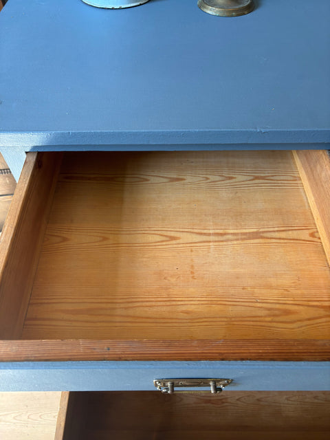 Dänische Kommode | Kreidefarbe Junger Baron (Blau-grau) - Weingärtners Genusshandwerk