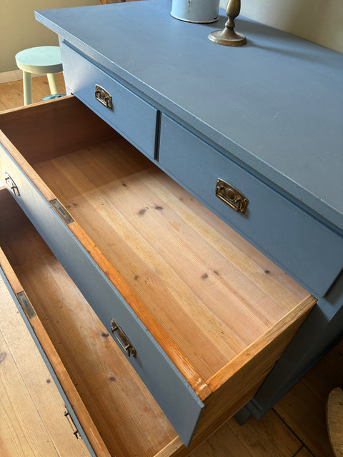 Dänische Kommode | Kreidefarbe Junger Baron (Blau-grau) - Weingärtners Genusshandwerk