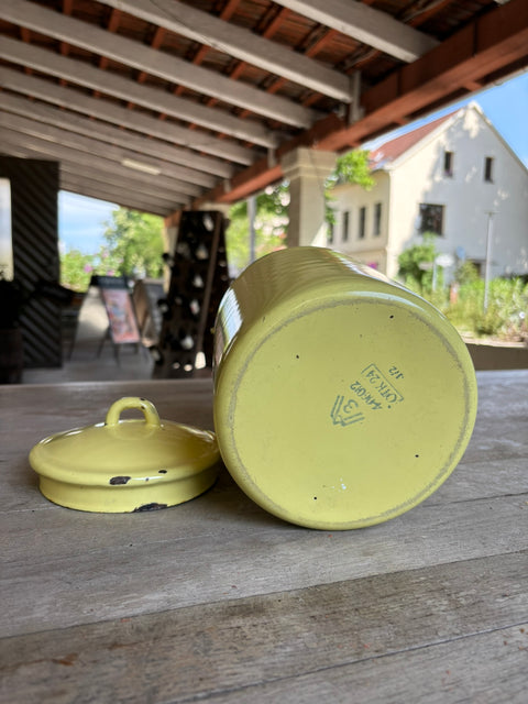 Alte Emaille Milchkanne Gelb
