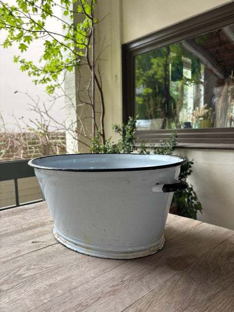 Alte Emaille Wanne Weiß - Weingärtners Genusshandwerk