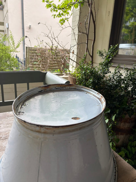 Alte Emaille Wanne Weiß - Weingärtners Genusshandwerk