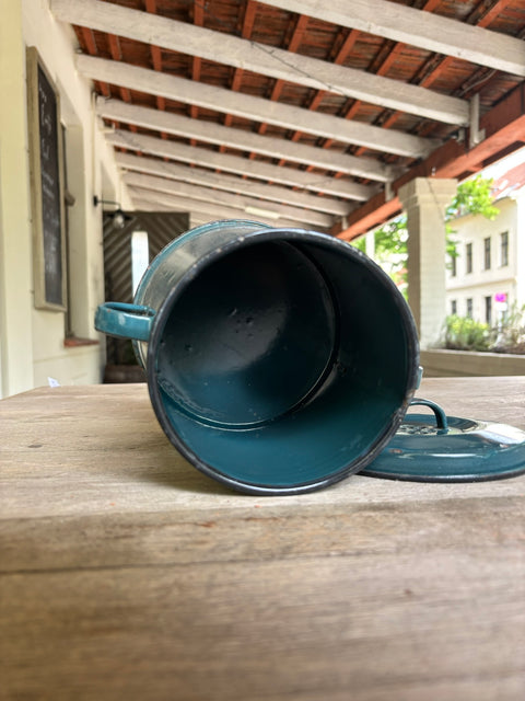 Alte Emaille Milchkanne Blau Grün - Weingärtners Genusshandwerk