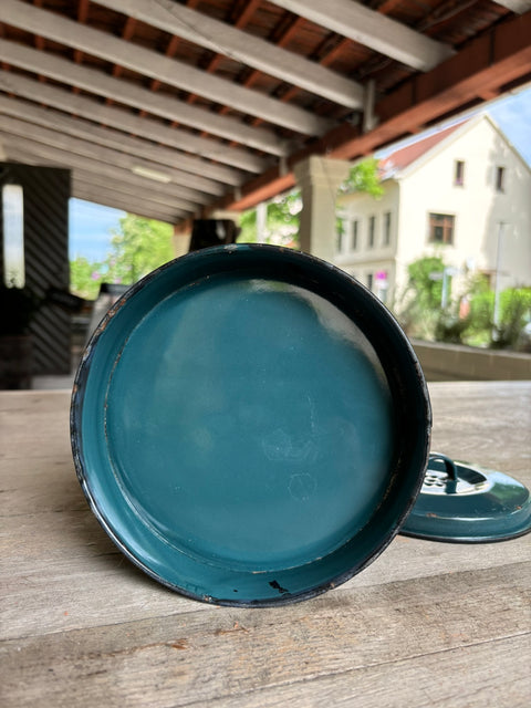 Alte Emaille Milchkanne Blau Grün - Weingärtners Genusshandwerk