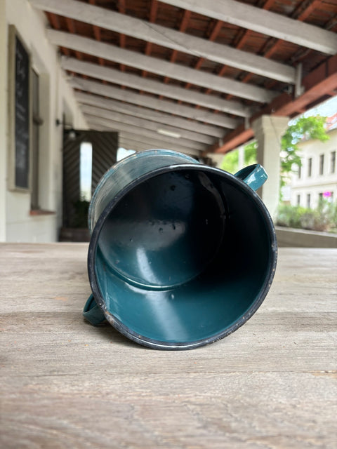 Alte Emaille Milchkanne Blau Grün - Weingärtners Genusshandwerk