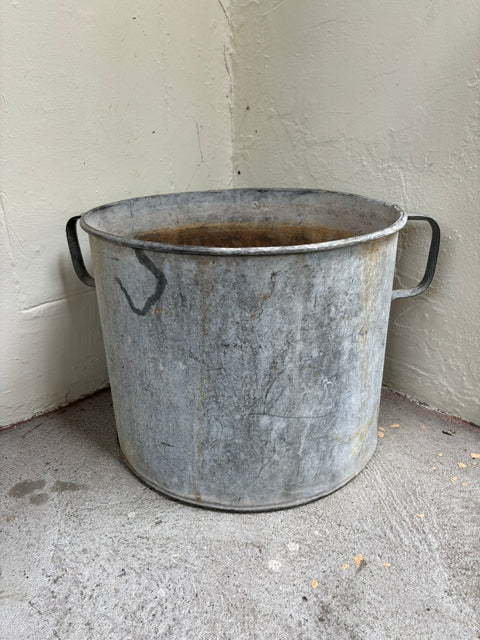 Alter Zink Topf mit Griffen (53x35) - Weingärtners Genusshandwerk