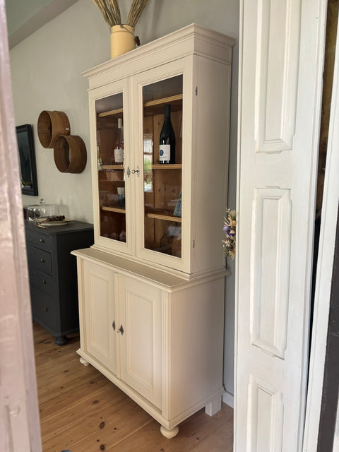 Dänisches Küchenbuffet | Kreidefarbe Humus - Weingärtners Genusshandwerk