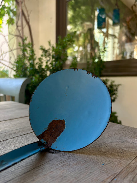 Vintage Emaille Schöpfkelle hellblau
