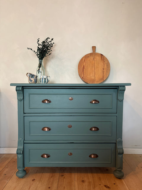 Antike Vintage Kommode | Kreidefarbe Lagoon (dunkelgrün) - Weingärtners Genusshandwerk