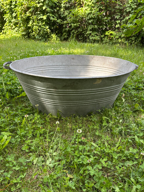 Alte Zinkwanne #3 (82×62×32 cm)
