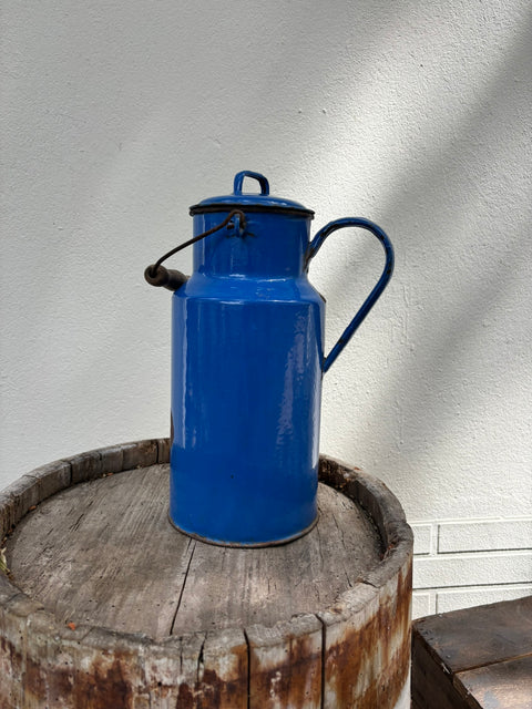 Alte Emaille Milchkanne Dunkelblau mit Deckel #4 (Ø15 × 31 cm)