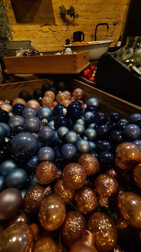 Adventskranzbinden bei Weingärtners Genusshandwerk