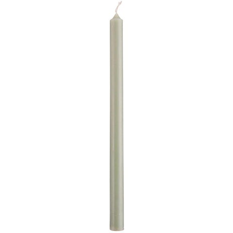 Schmale hohe Ib Laursen Kerze mit 1,3 cm Durchmesser und 20 cm Höhe, ideal für Kerzenhalter oder Dekoration.