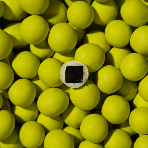 Lakrids by Bülow ÆGG Lime Crackle Lakritz, kleine Packung mit limonengeschmack und knusprigem Crackle, 115 g.