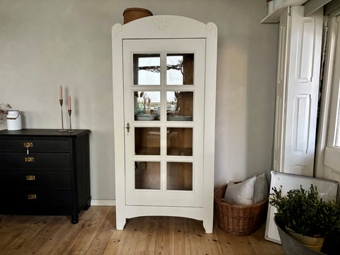 Alter Dänischer Vitrinenschrank | French Linen