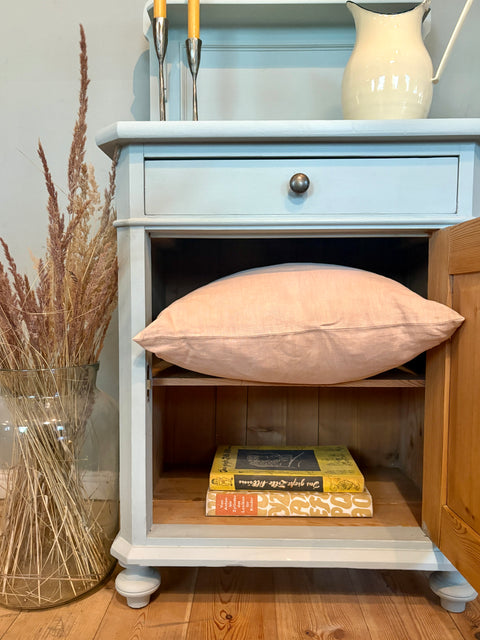 Kleiner alter Schrank mit Holzblende | Kreidefarbe Madame Detalle, Ansicht 6