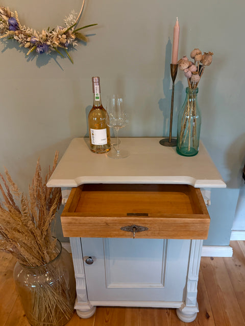 Kleiner alter Schrank/Nachttisch | Kreidefarbe Driftwood, Ansicht 6
