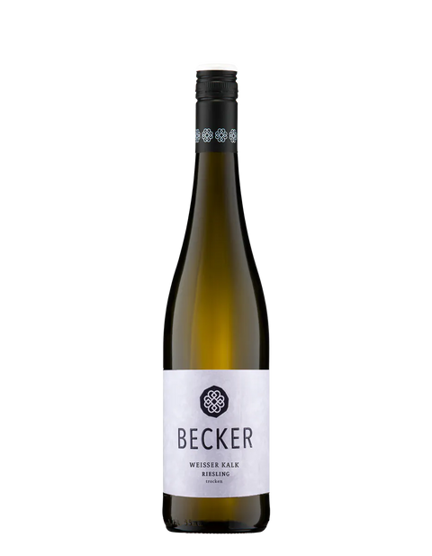 Weißwein Becker Riesling Weißer Kalk trocken 2024, elegante Flasche vor einem weißen Hintergrund, stilvolles Design.
