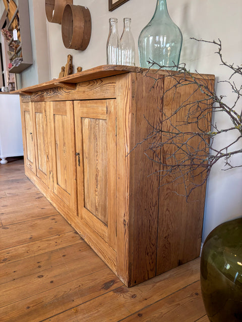Antikes Weichholz Sideboard | Naturbelassen | über 2 Meter breit