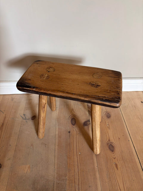 Antiker Hocker / Schemel #2 | Weichholz Vintage | helle Patina