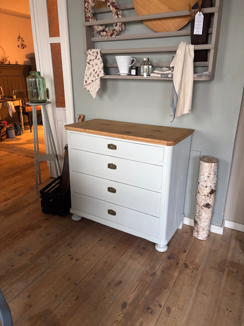 Vintage Weichholz Kommode | Kreidefarbe Lake Whisper Green (grün-weiß) - Weingärtners Genusshandwerk