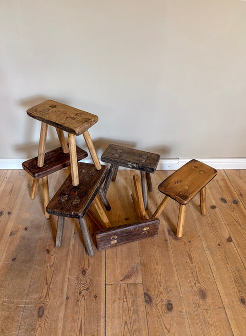 Antiker Hocker / Schemel #3 | Weichholz Vintage | warmbraune Patina