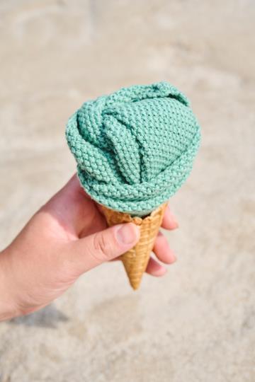 Ib Laursen Spüllappen aus der Mynte®-Serie in staubig grün, 25x25 cm, gewebt aus Textilien für die Küche.