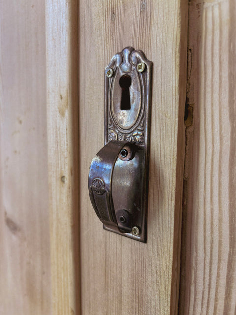 Antiker Dänischer Steckschrank | Weichholz naturbelassen | 199 cm