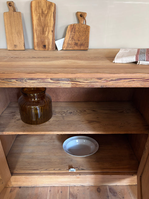 Antikes Weichholz Sideboard | Naturbelassen | über 2 Meter breit