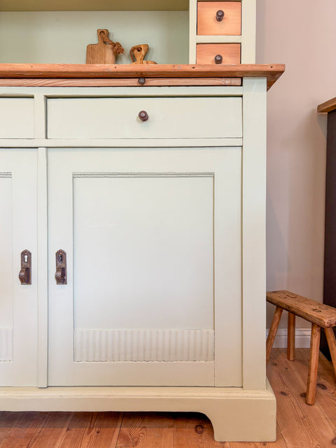 Großes Küchenbuffet | Kreidefarbe Mystery Green | Paint of Walinoon