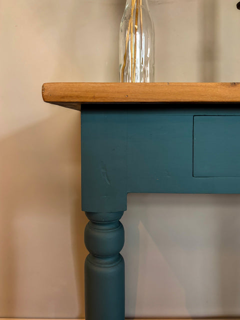 Kleiner Vintage Konsolentisch | Lagoon Kreidefarbe | Paint of Walinoon