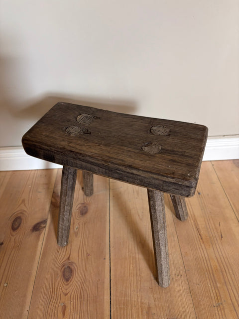 Antiker Hocker / Schemel #4 | Weichholz Vintage | graue Patina