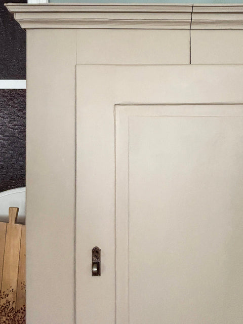 Antiker Hochzeitsschrank / Kleiderschrank | Kreidefarbe Willow Bark | Paint of Walinoon