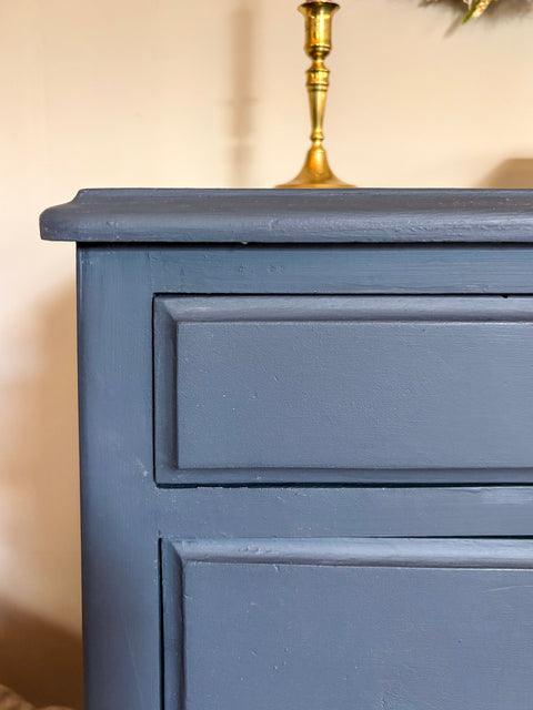 Kleine Vintage Kommode | Kreidefarbe Smoke (dunkelblau/grau)
