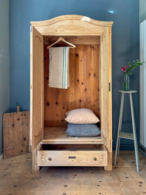 Antiker Dänischer Steckschrank | Weichholz naturbelassen | 199 cm