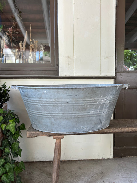 Alte Zinkwanne (63x90x30cm)