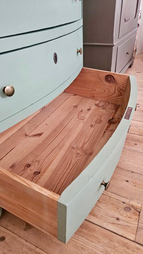 Dänische Vintage Kommode | Kreidefarbe Ginkgo (grün)