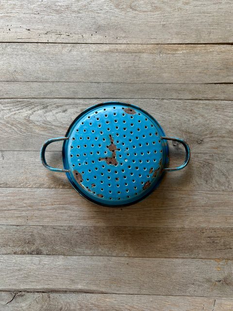 Vintage Emaille Sieb mit Griffen hellblau tief