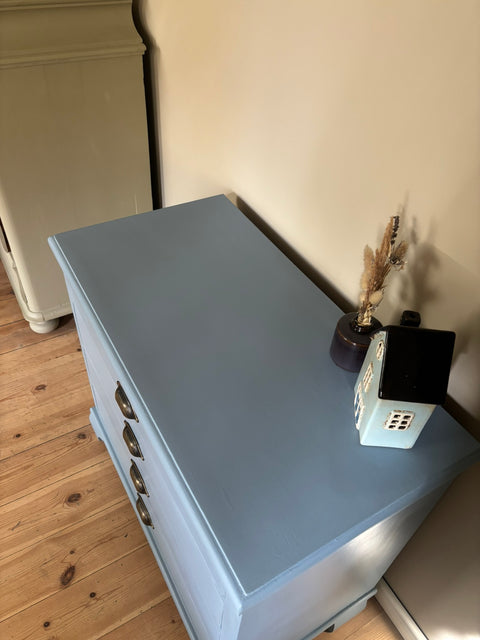 Kleine Antik Vintage Kommode | Kreidefarbe Cool Ocean (hellblau)