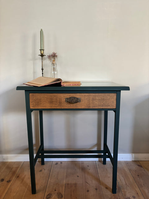 Vintage Beistelltisch/Konsolentisch mit Glasplatte | Kreidefarbe Horrido (dunkelgrün)
