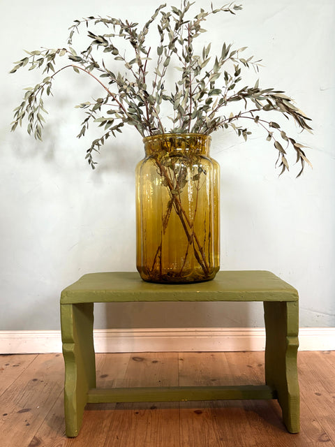 Vintage-Holzschemel – Matcha (grün)